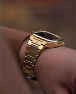 Load image into Gallery viewer, Apple watch Case -18K Rose Gold metal bracelet - ZIVRRI.COM
